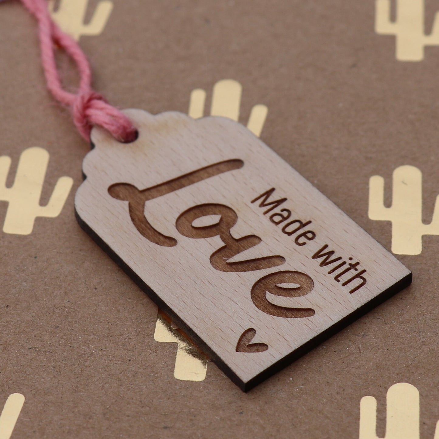 Scalloped Wood Gift Tags